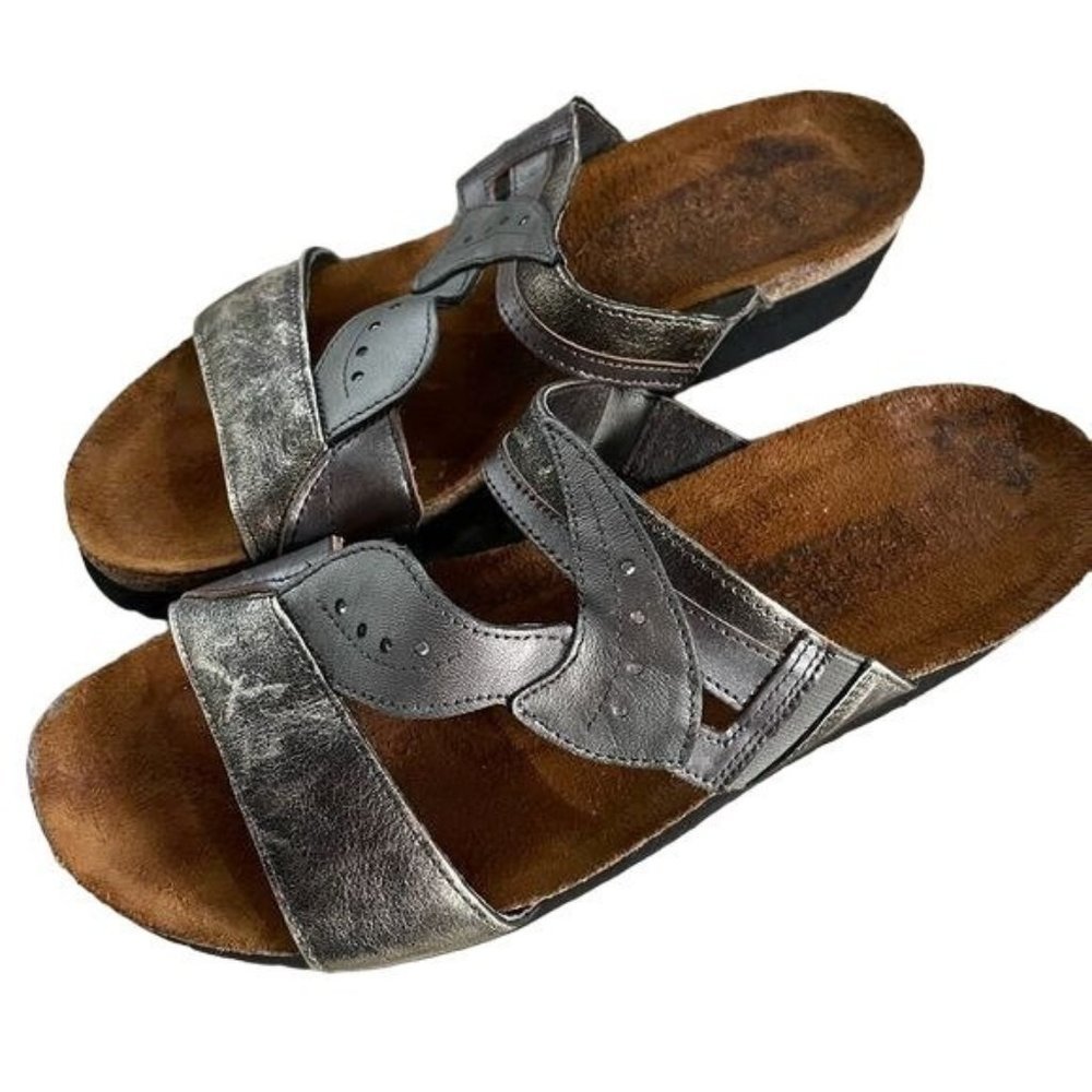 Naot Womens Leather Silver Gold Metallic Leather Sandals Size 6.5 - 7 EU 37 MINT